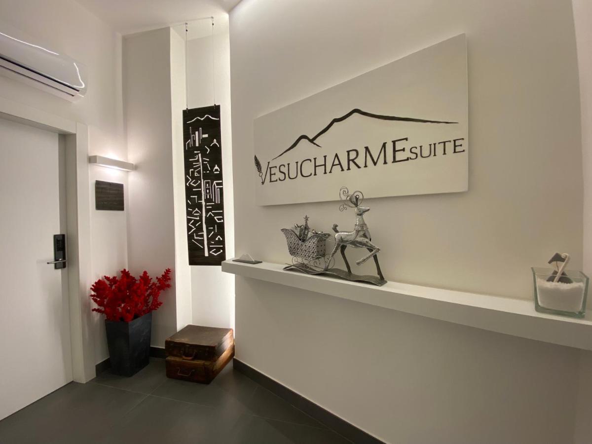 Vesucharme Suite Luxury Room Naples Exterior photo